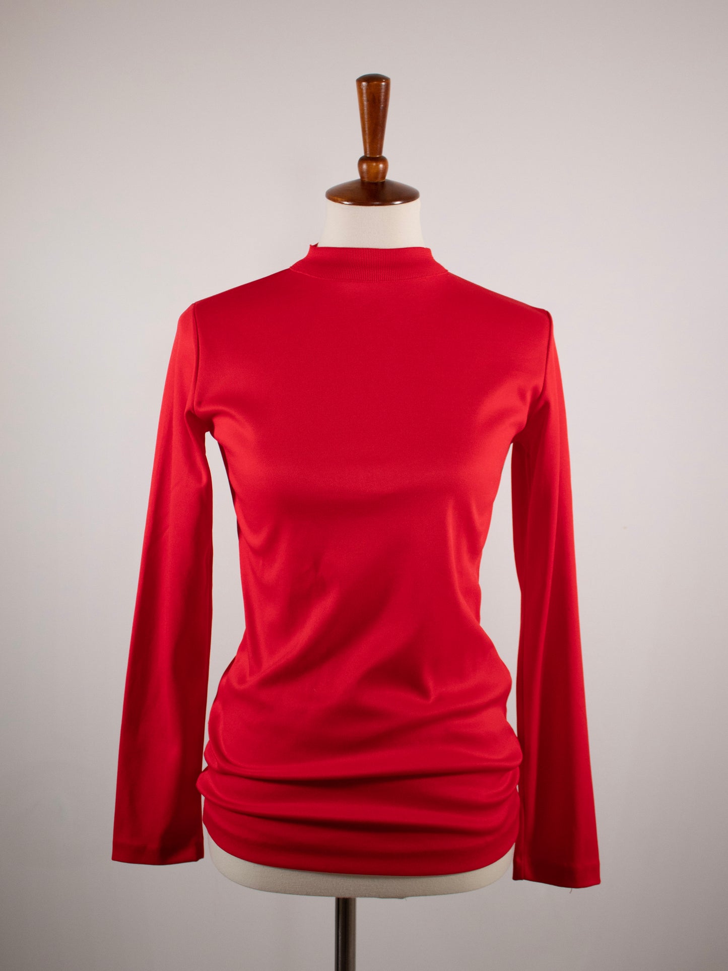 1970s Red Long Sleeve Turtle-Neck